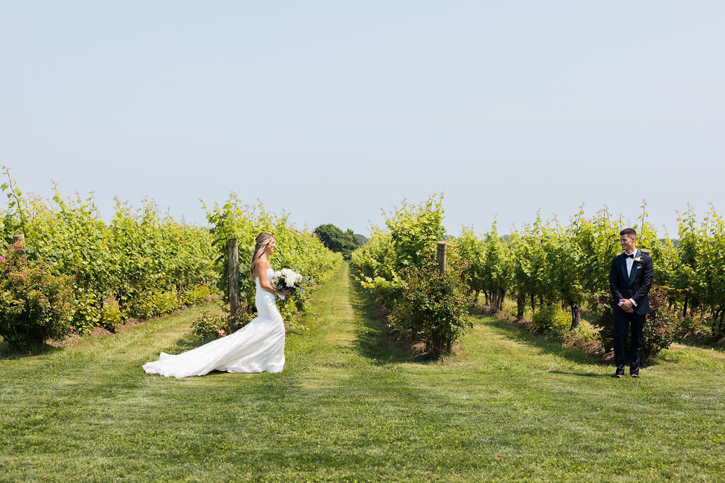 saltwater-farm-vineyard-wedding-ct-wedding-planner-nightingale-wedding-and-events-13