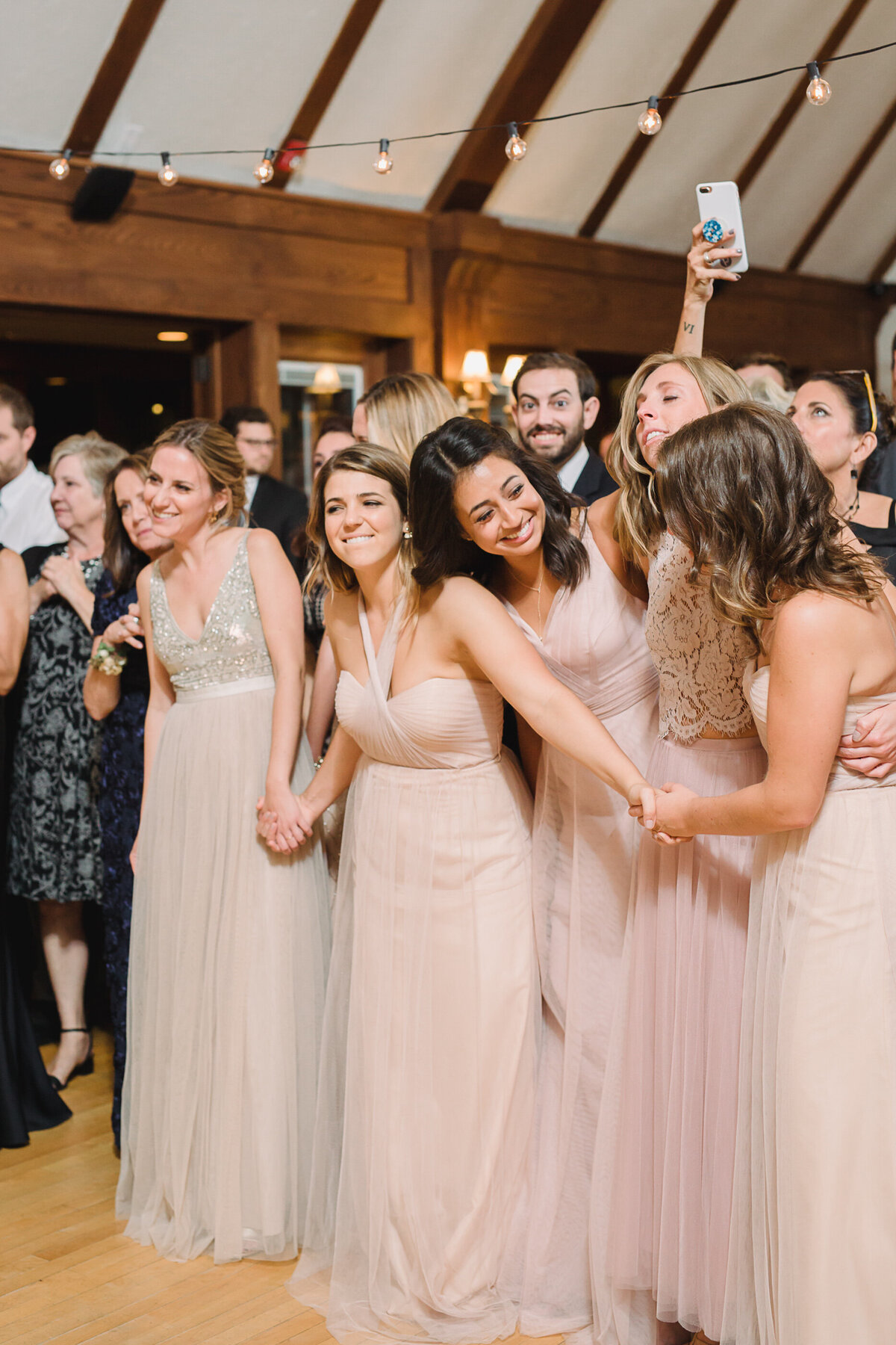 Lizzie_James_Valhalla_Lake_Club_Weddng_Preview-157