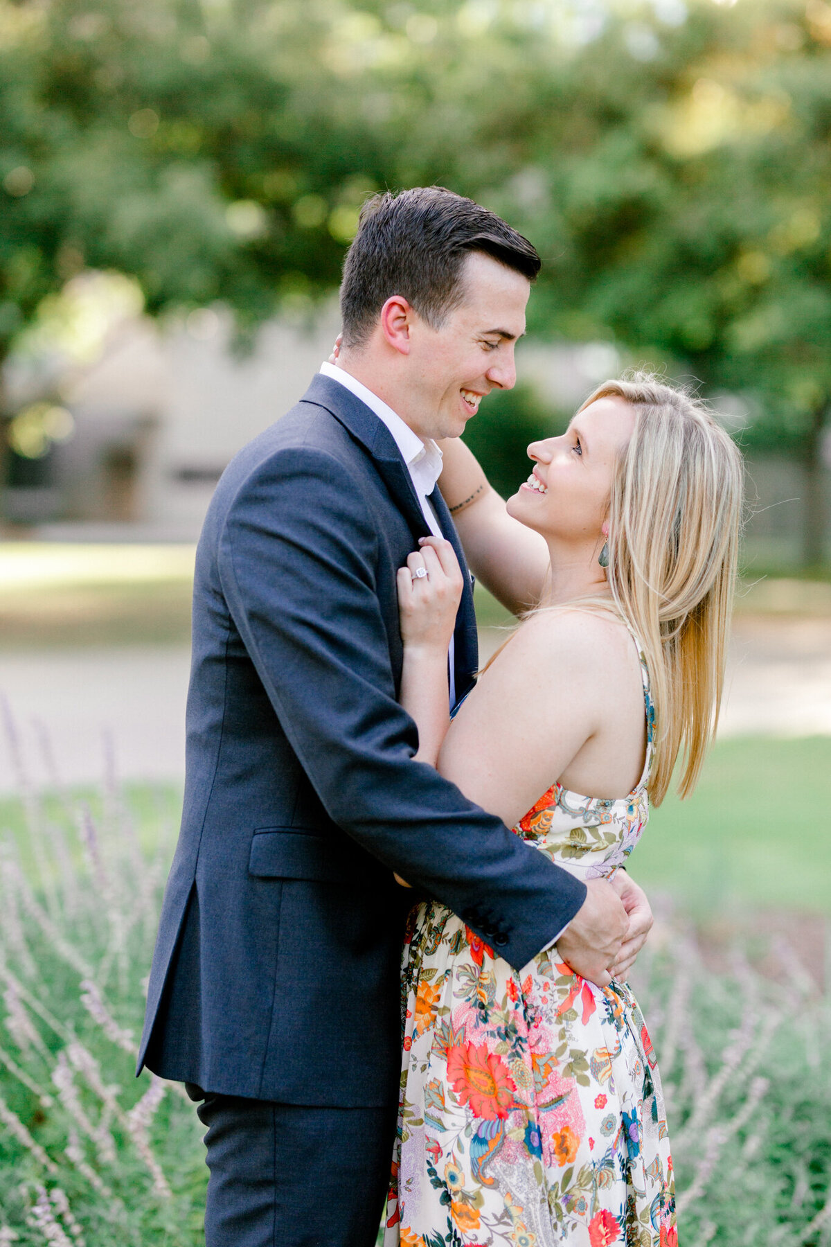 Montanna & KC Engagement Session at the Dallas Arts District | DFW Wedding Photographer | Sami Kathryn Photography-6