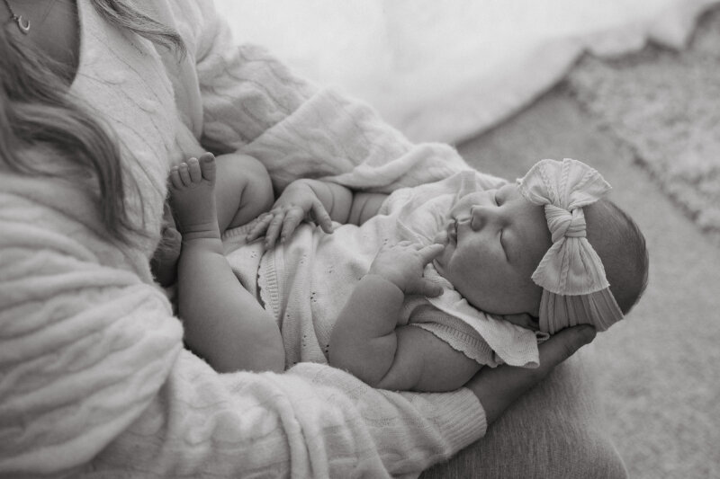 perth-newborn-baby-photographer-natural-in-home (8)