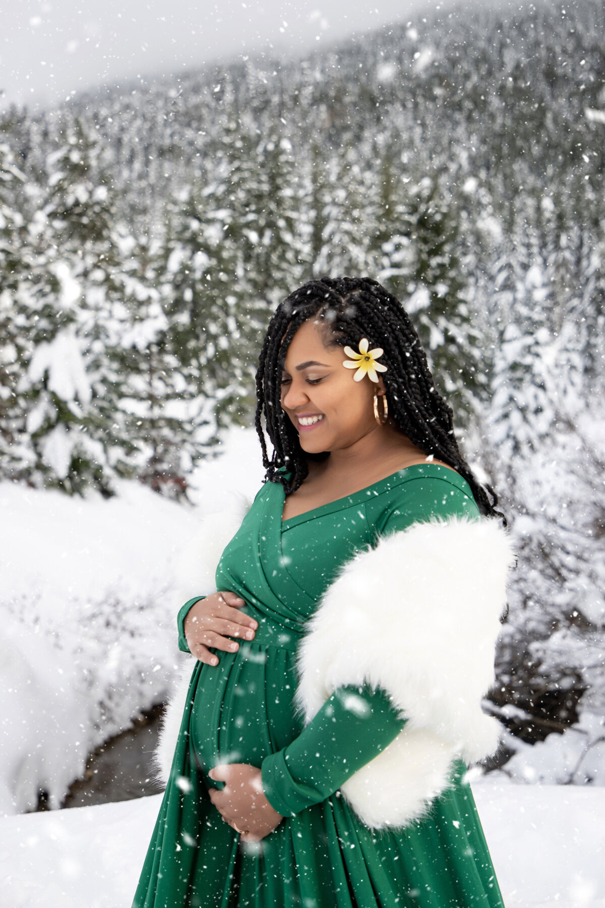 Trusila Maternity-2022-9375snow