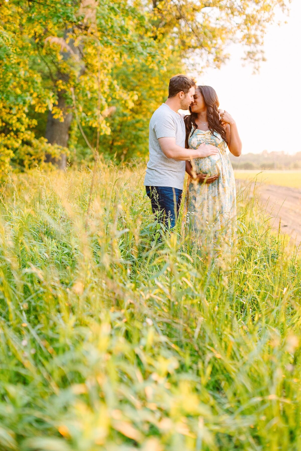A-Dreamy-Rockport-Indiana-Maternity-Session-Bret-and-Brandie-Photography20