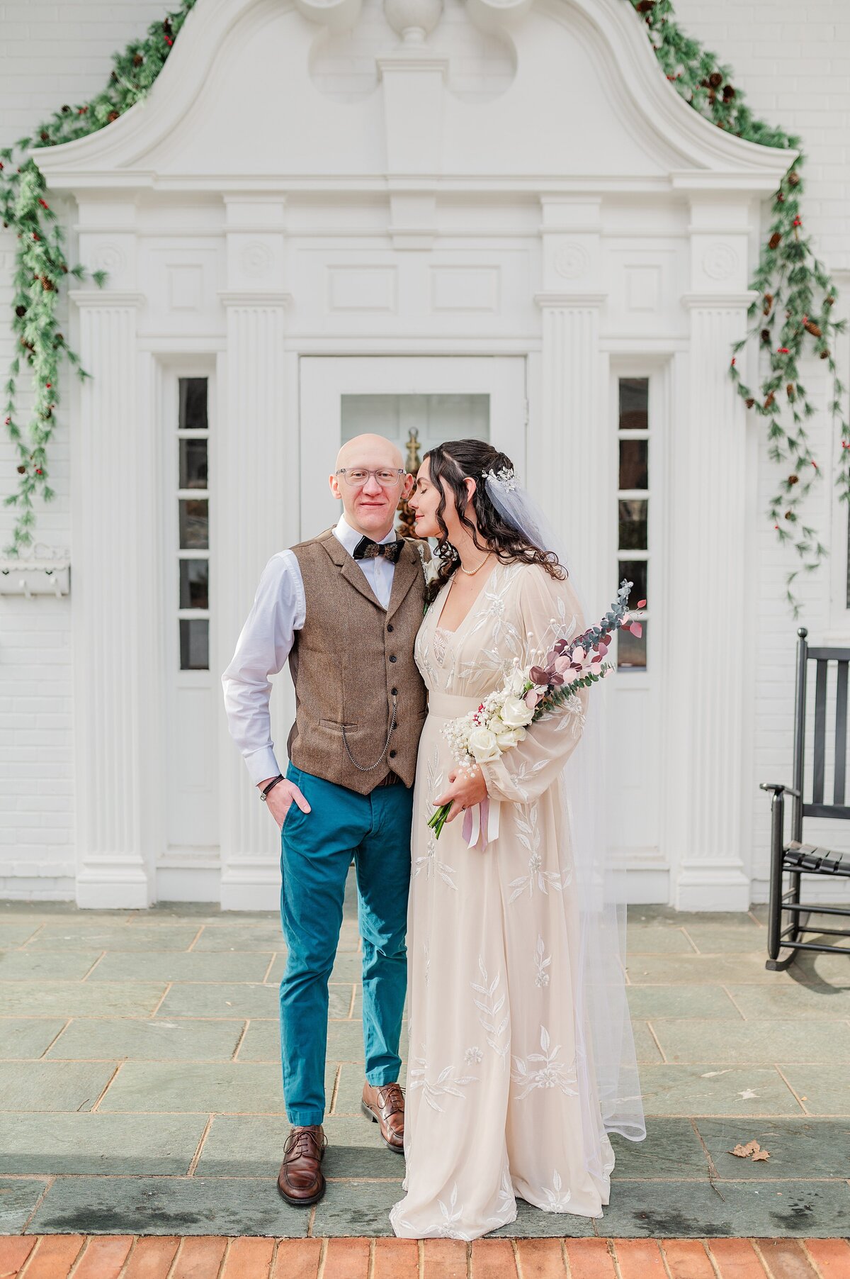 oakdale-inn-martinsville-va-winter-wedding-elsa-judkins-photography_1784