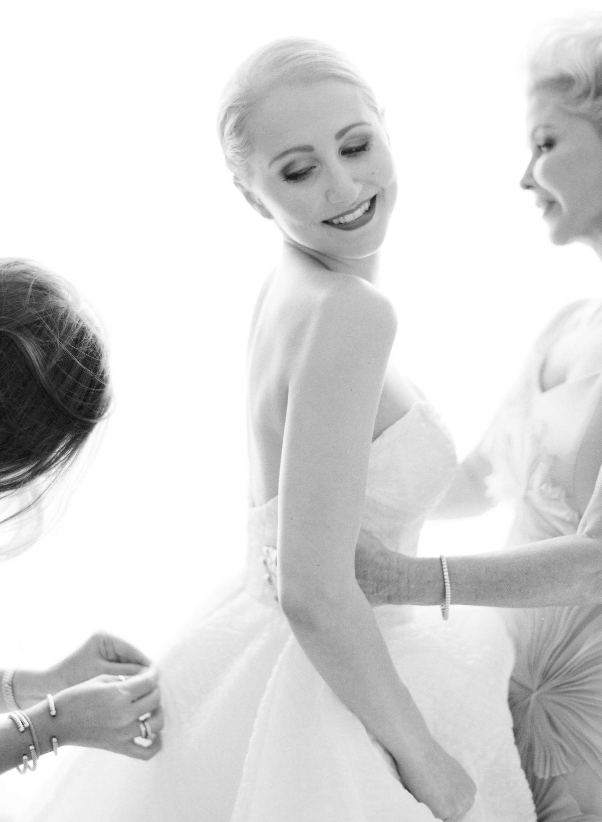 3-KTMerry-wedding-photography-Kleinfeld-Bridal-gown