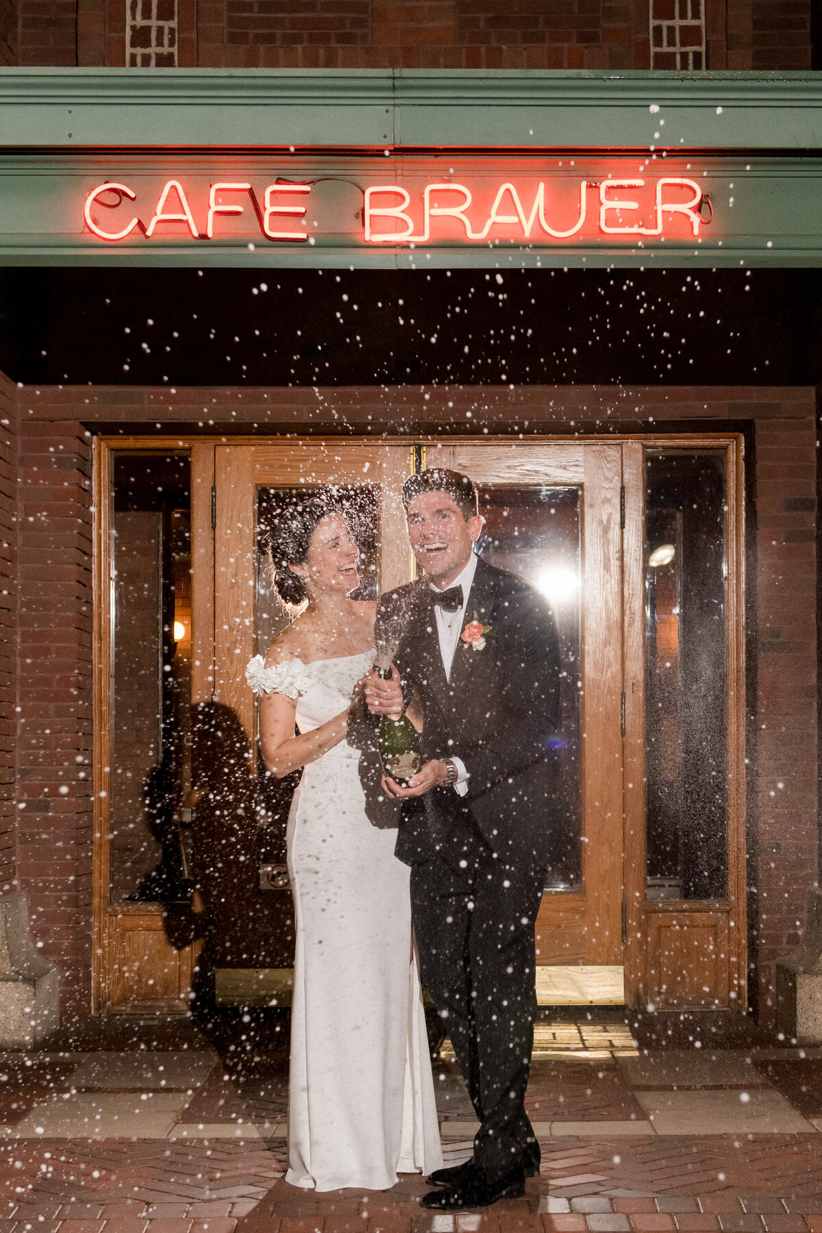Ed and Aileen Photography Chicago Illinois Digital Film Wedding Engagement Photographers Destination Cafe Brauer53