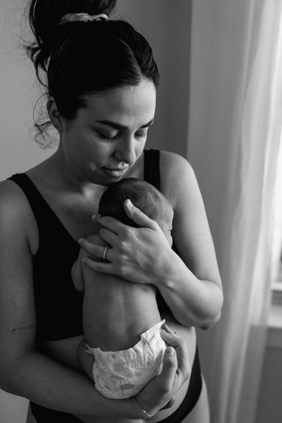 Austin-Lifestyle-Photographer-SweetNewbornStory-68