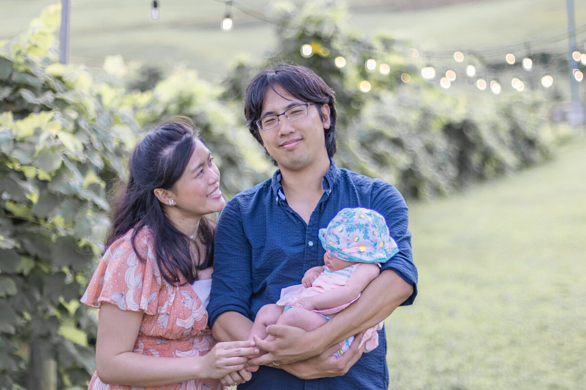 2022Narumon-Thimthong_Beliveau-Farm_lavender-festival_blacksburg-virginia_family-photoshoot_sm-filesize-3066