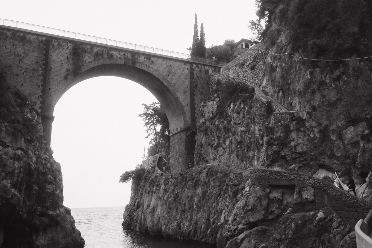 fiordo-di-furore-amalfi-coast-arch-beach-grotto-romantic-wedding-elopement-italy-158