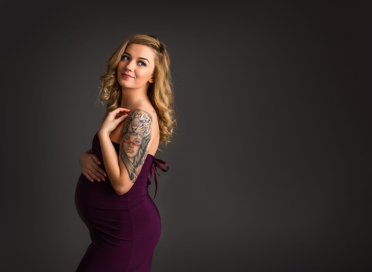 Elegant Maternity Studio Portrait

