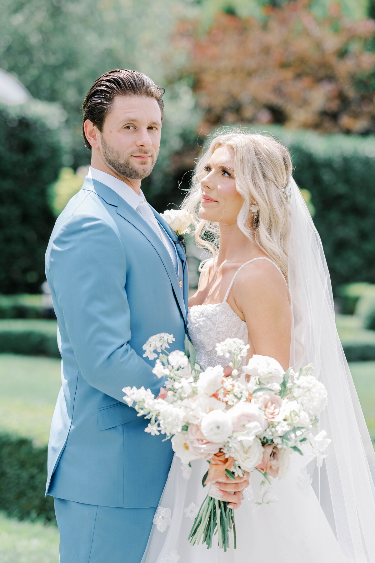 Caitlyn_and_Joe_Sneak_MTA-83