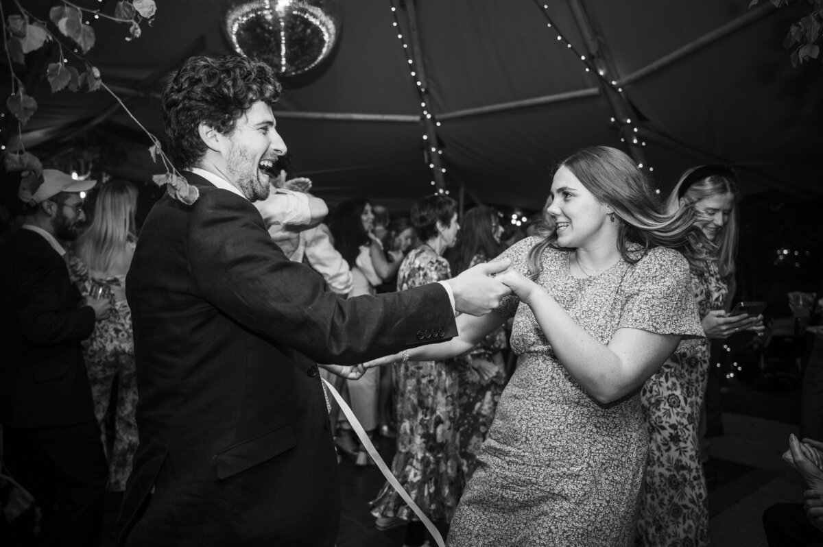 Late-night-wedding-photos-1014