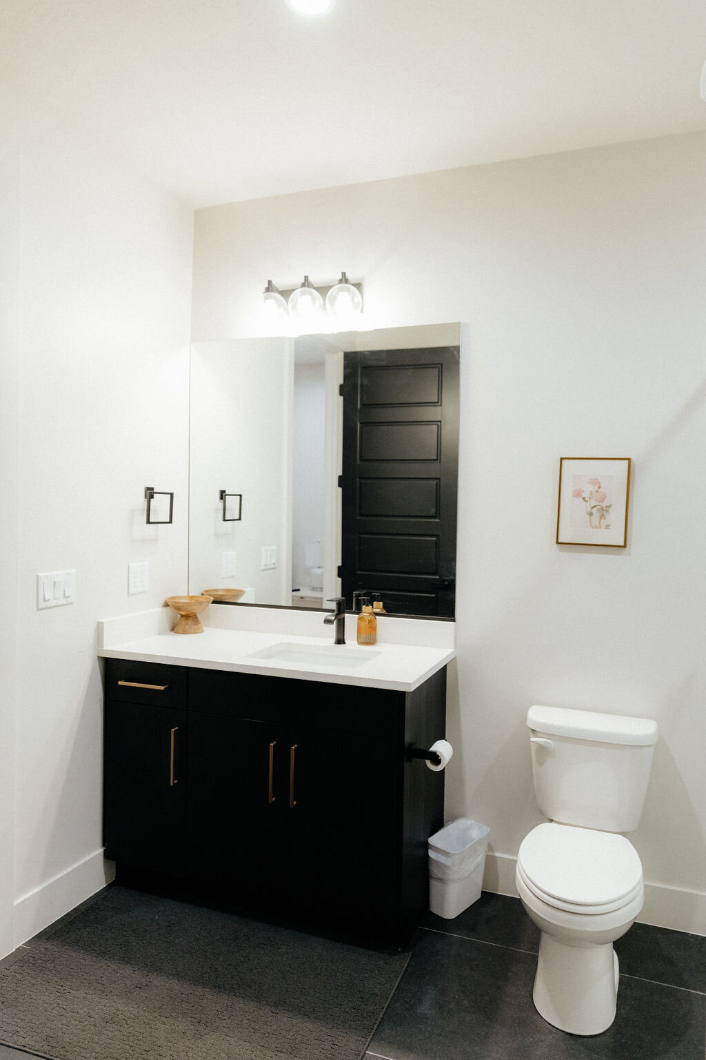 Beezah_FrankiesPlace_ALL-274