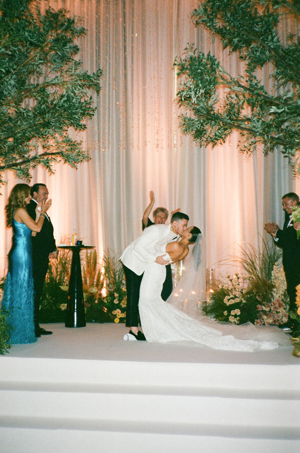 515-Four-Seasons-Toronto-Canada-Bailey-Cody-Wedding-37