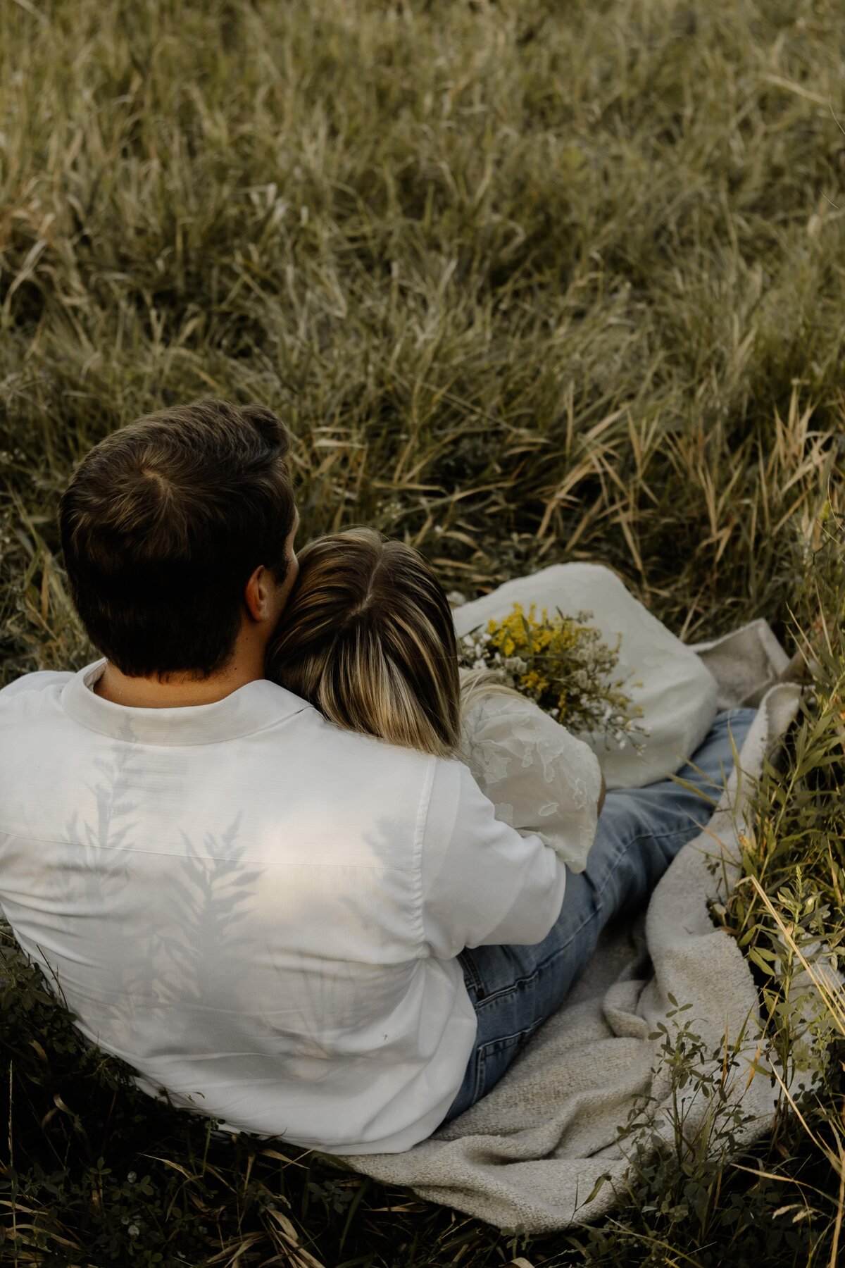 whimsical-wildflower-engagement-8