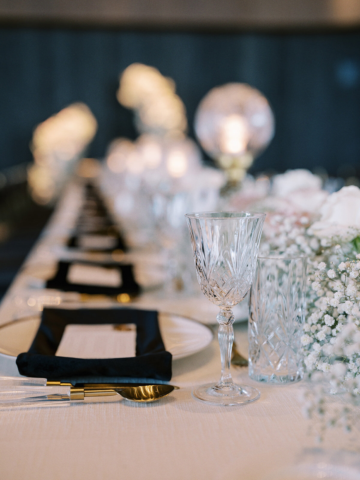 raven-alexandra-signature-weddings-calgary-banff-jasper-alberta-saskatoon-saskatchewan-luxury-wedding-planner-m-and-l-wedding-363