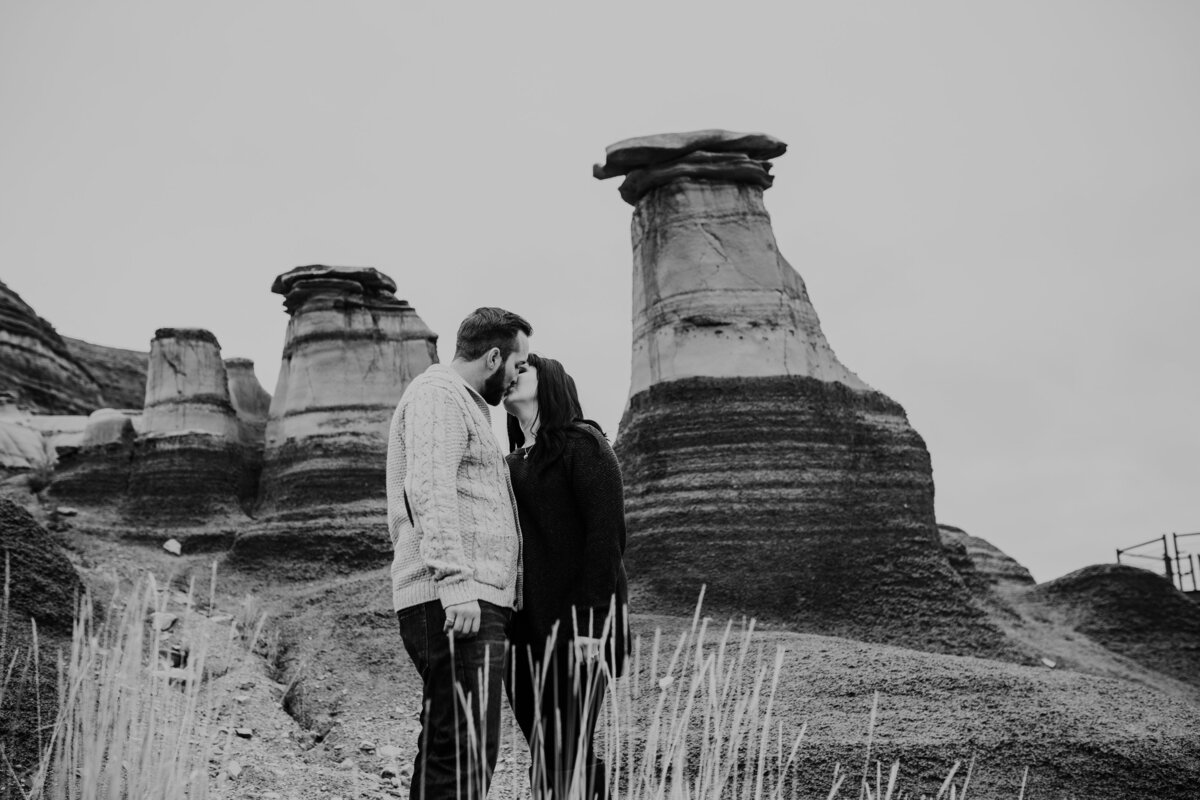 Drumheller-Badlands-Engagement-Photographer-267