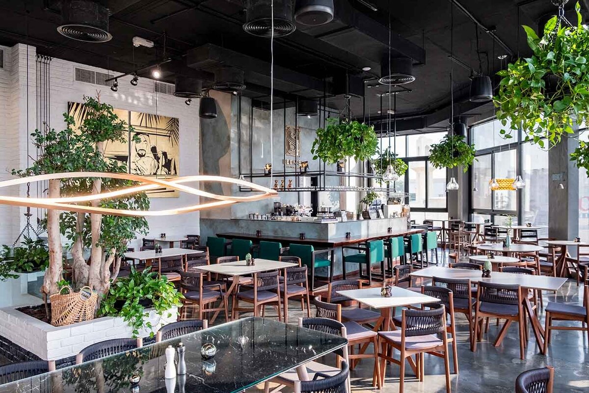 Zambelli-Brand-Design-Leens-Casual-To-Gourmet-Dubai-restaurant-exterior-3