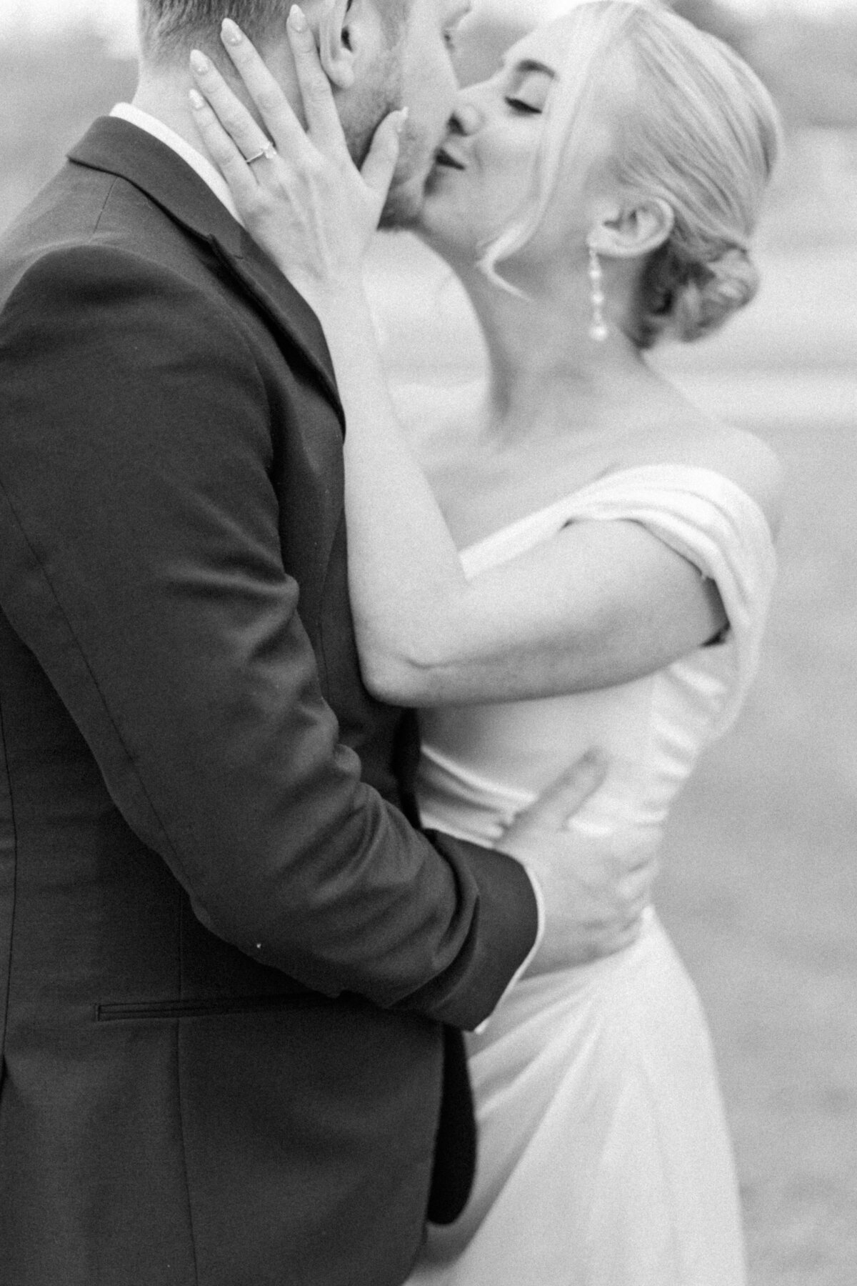 Wellshire Denver Colorado Classic Winter Wedding Elena Spraguer Photography 0028