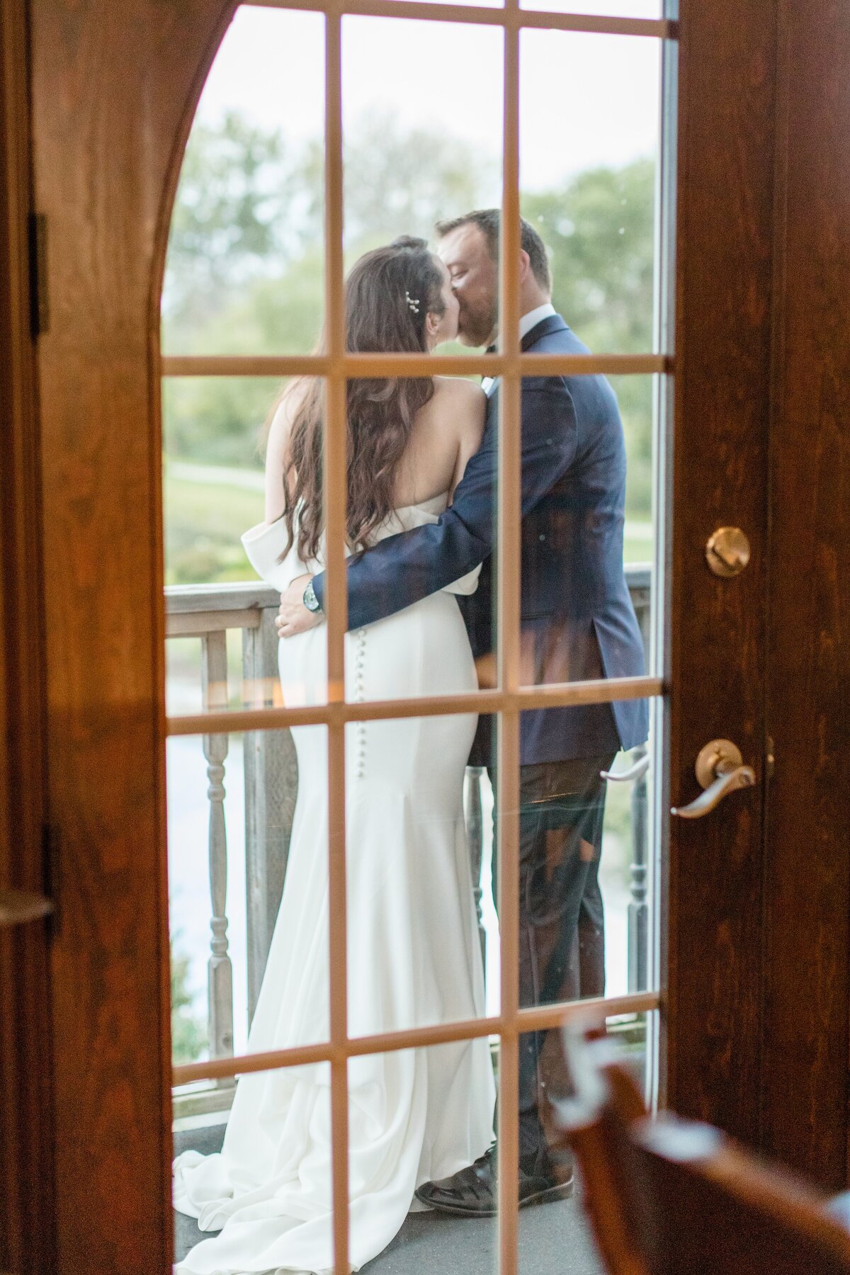 Aviva and Tyler Wedding Sneak Peeks - Dylan and Sandra Photography -76
