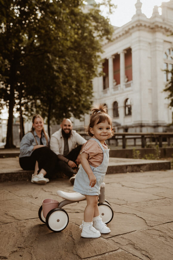 SIMPLESTORIES-08308-1