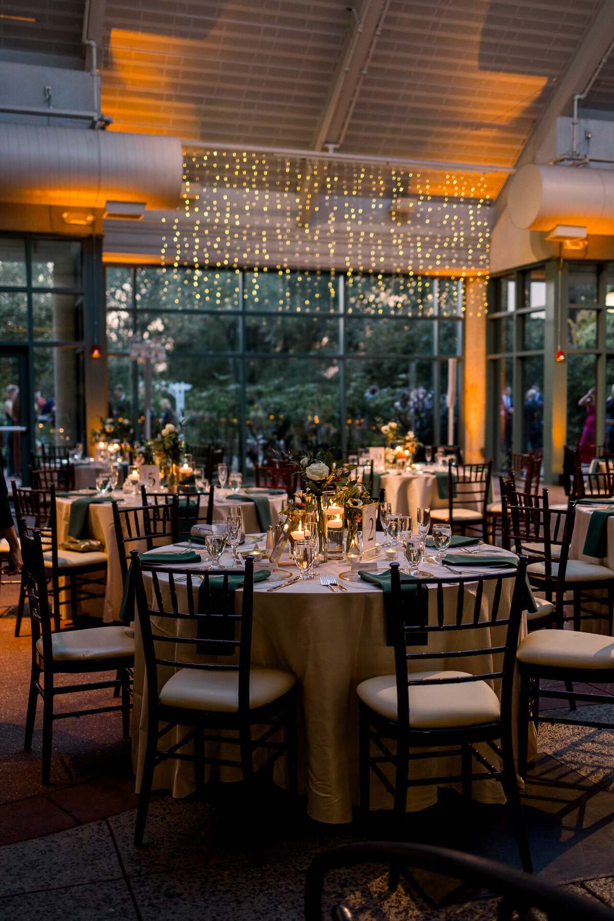 the-atrium-at-meadowlark-botanical-gardens-vienna-virginia-wedding-145