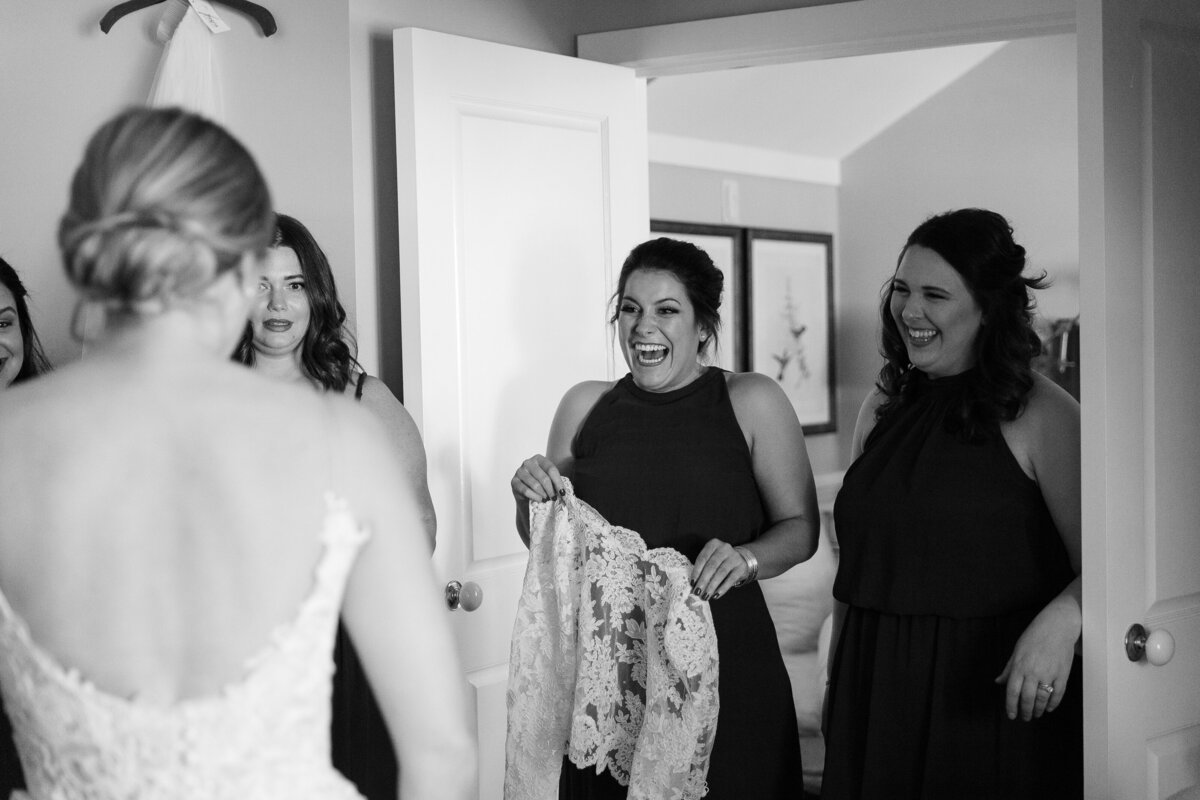 Woodstock-Inn-Vermont-Winter-Wedding-18