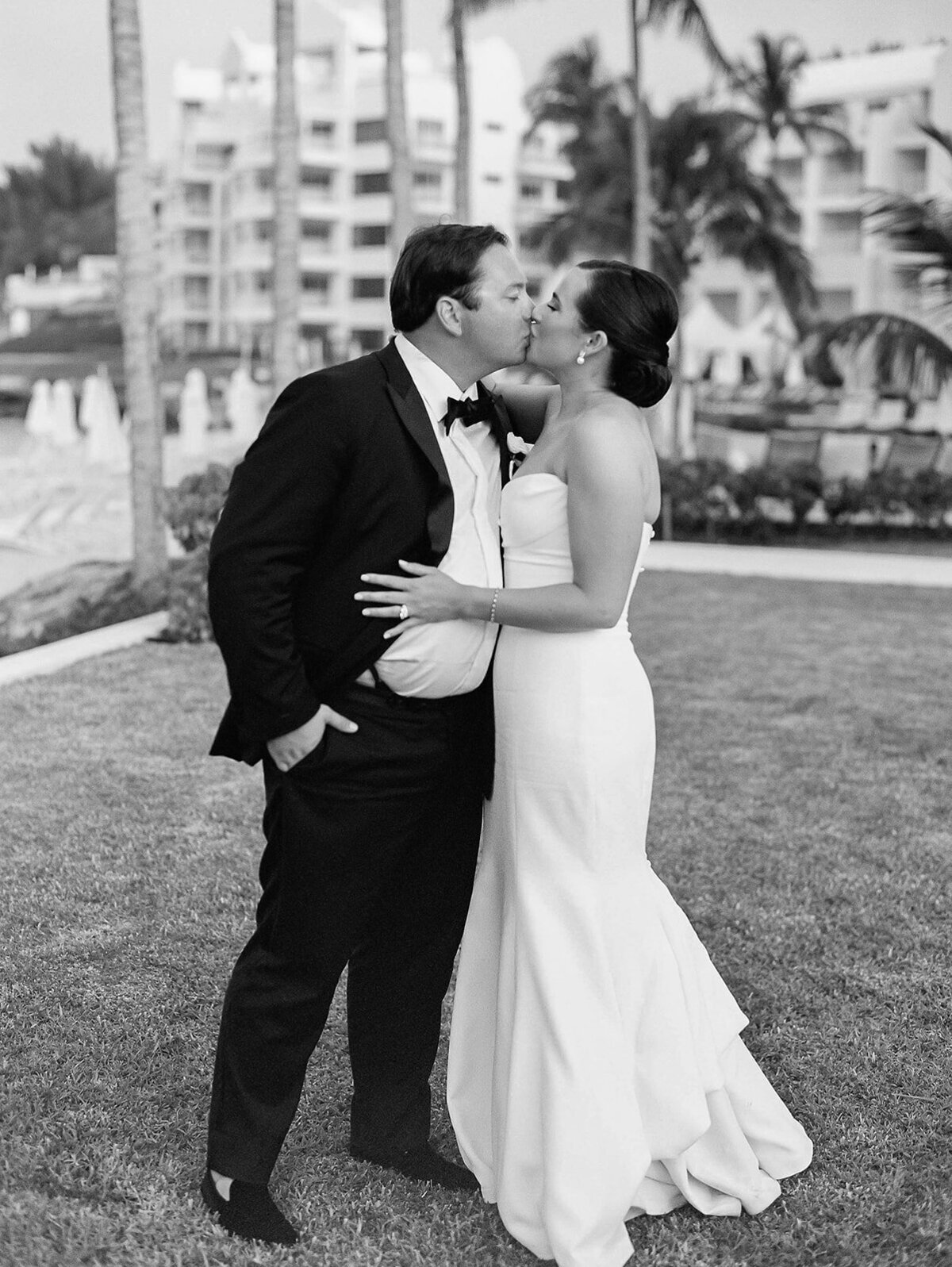 Hayley+Zach_Wedding_SNEAK_FoxtailCo_-793