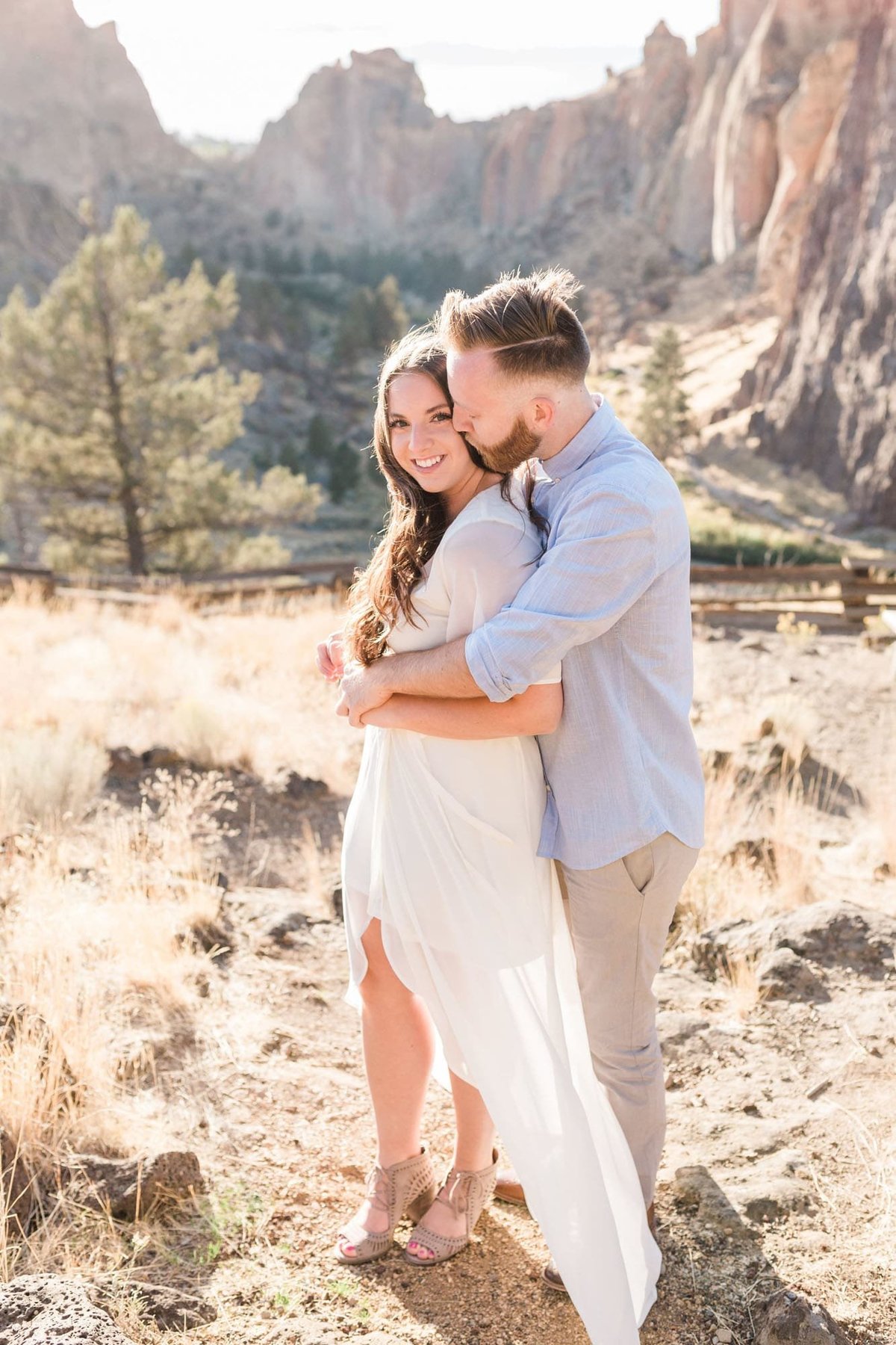 smith-rock-engagement-photos-2-min-min