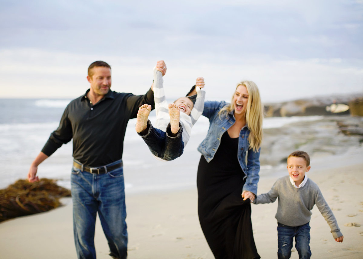 Katherine_beth_photography_san_diego_photographer_san_diego_family_photographer_Windandsea_Beach_002