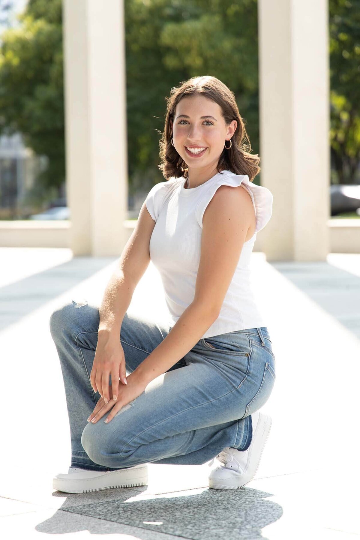 senior-girl-summer-photos-in-city