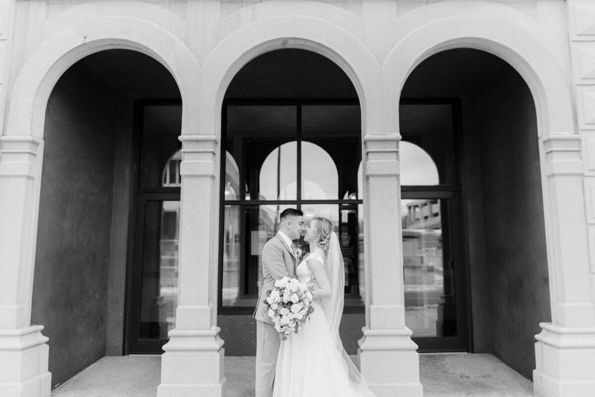 Fort Wayne Indiana Luxury Wedding Photographer Burman Photography-2
