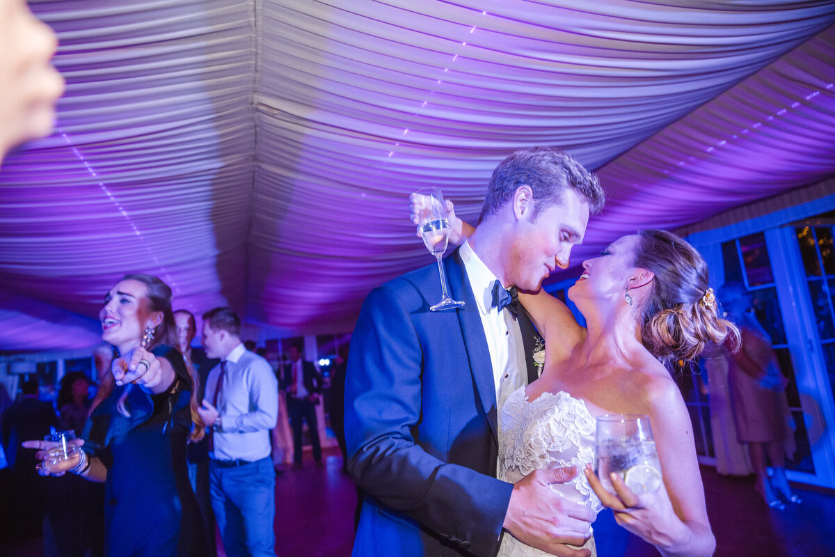 upscale-wedding-reception-dancing-in-italy