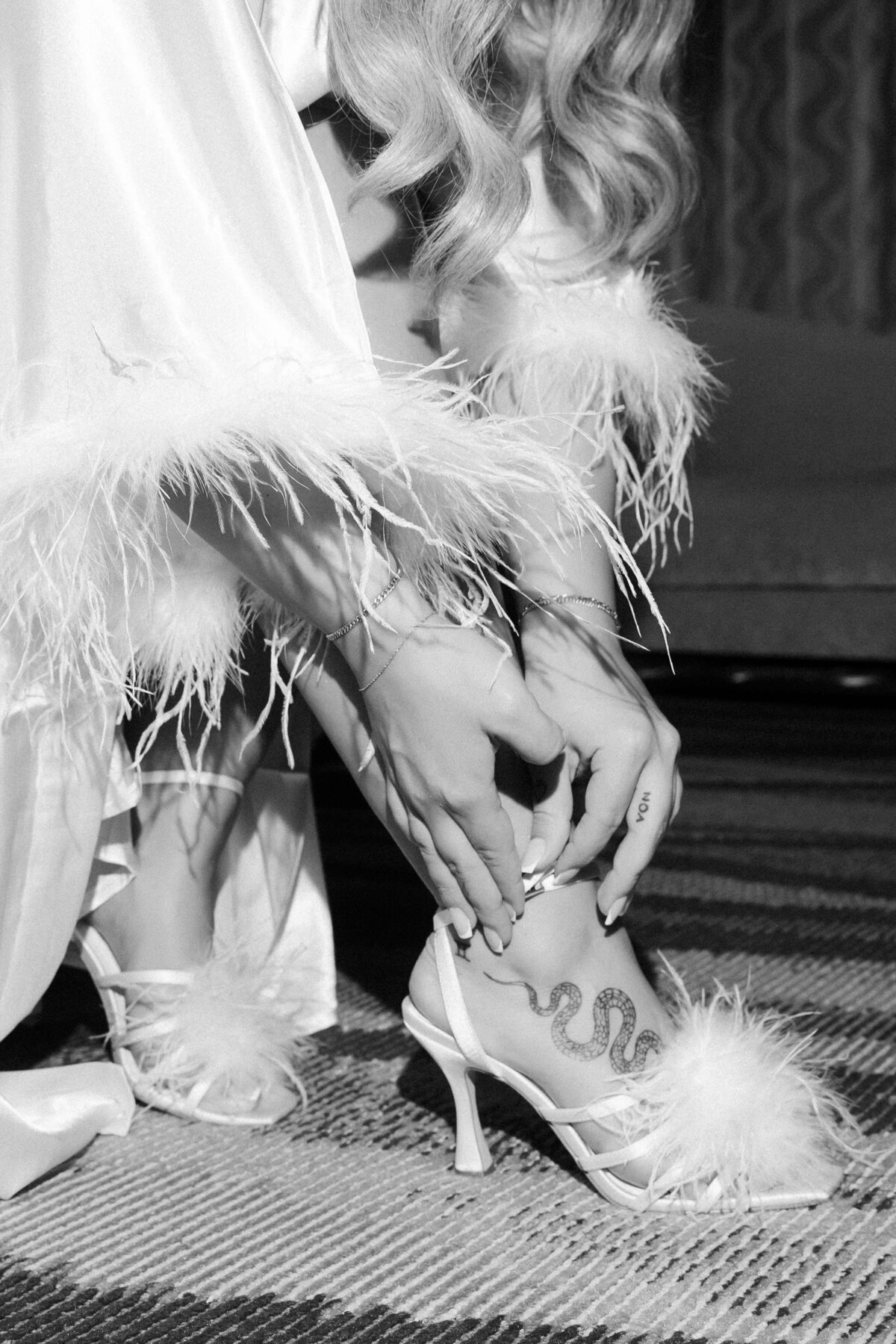 87_riskyexposure_las-vegas-elopement-photography