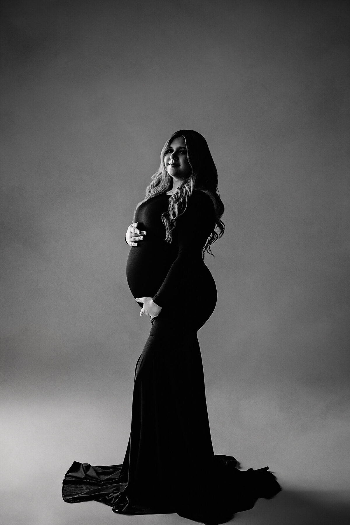 NW Arkansas maternity photographer, maternity photography near me, maternity portraits NW Arkansas, pregnancy photoshoot near me