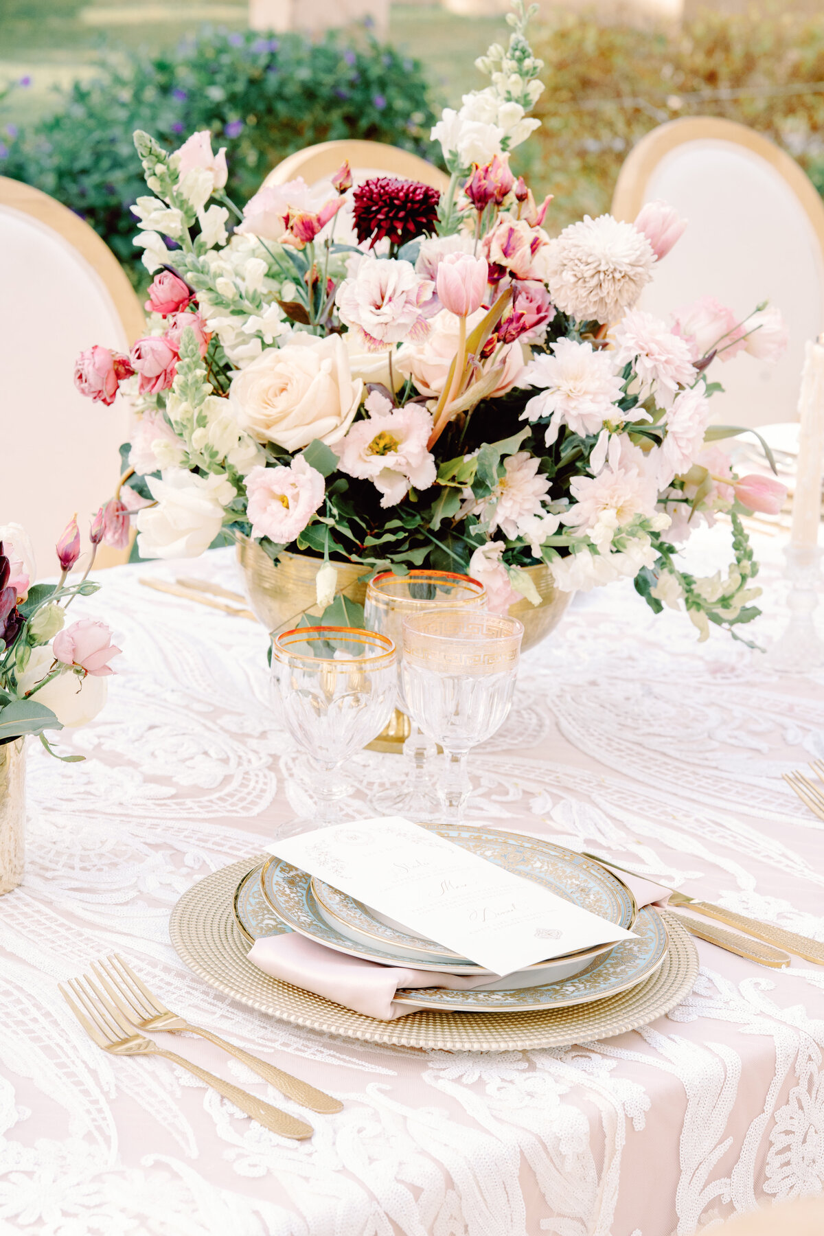 Wedding reception at Palais Namaskar Morocco for a destination wedding photographed by Italy photographer