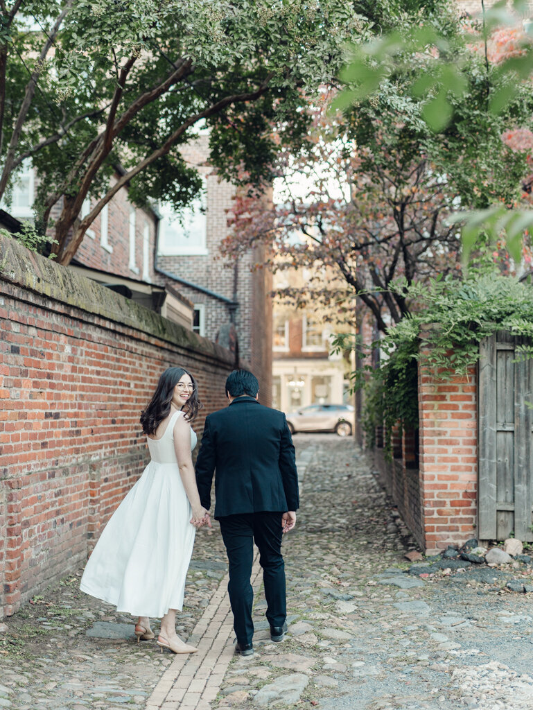 Chelsea&Wes-OldTownAlexandriaEngagementSession-BaltimoreMarylandHybridWeddingPhotographer-NicoleSimenskyPhotography-20