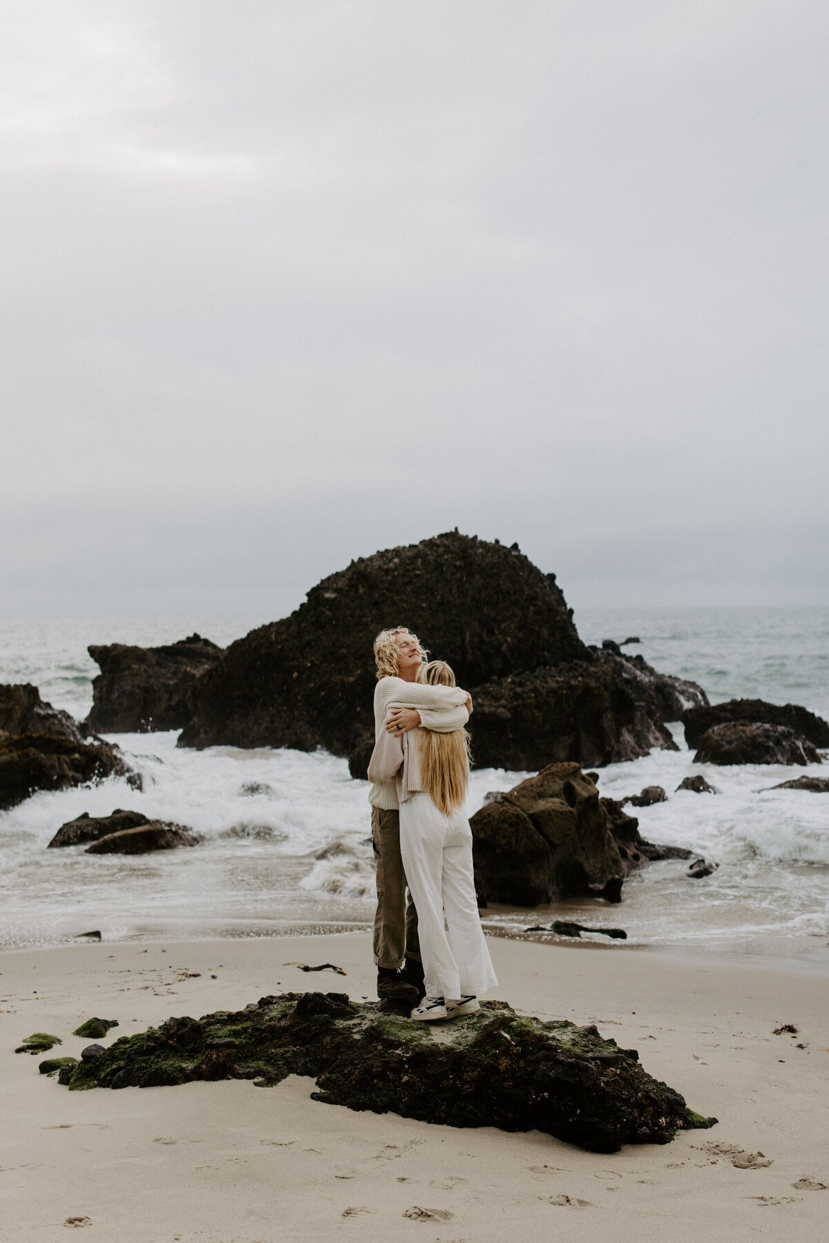 cozy-coffee-beach-date-laguna-5872