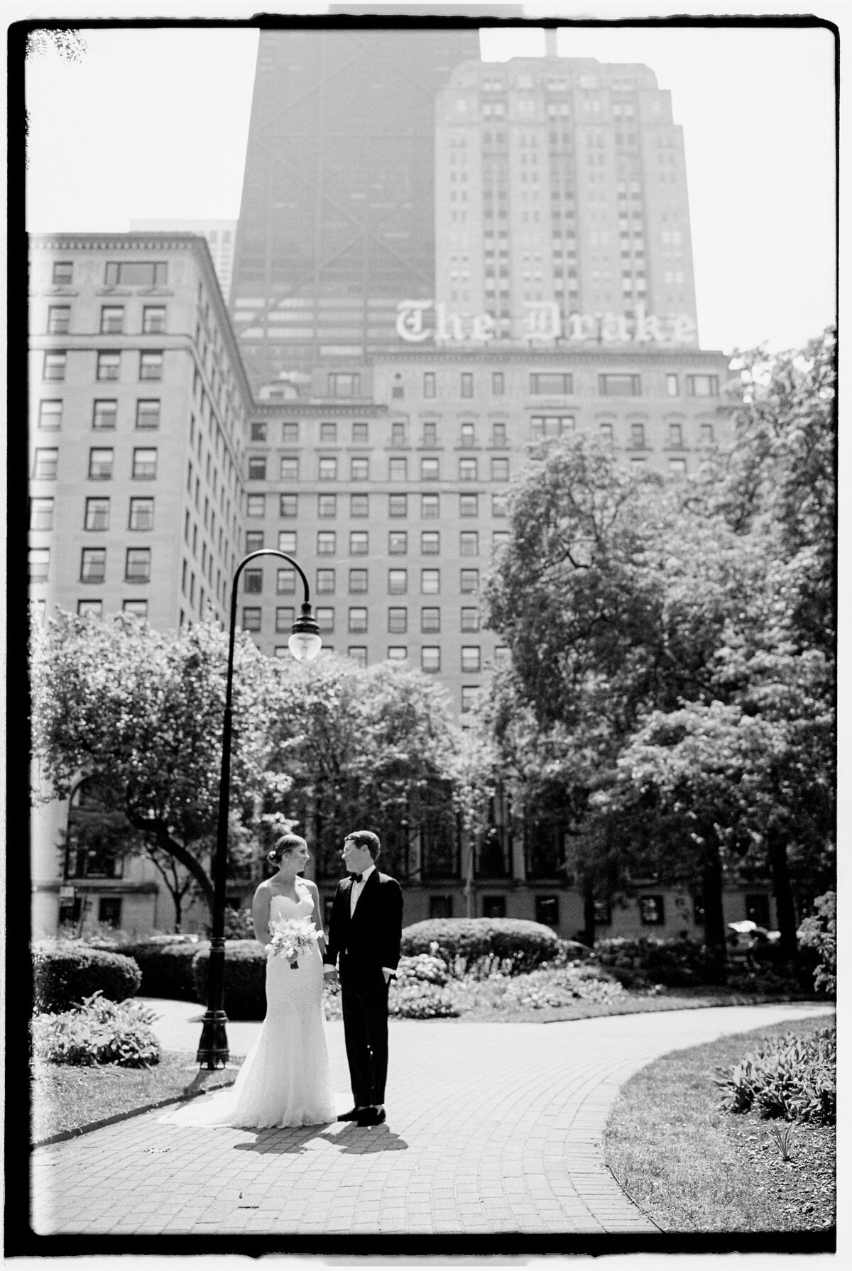 st-james-chapel-wedding-chicago-24