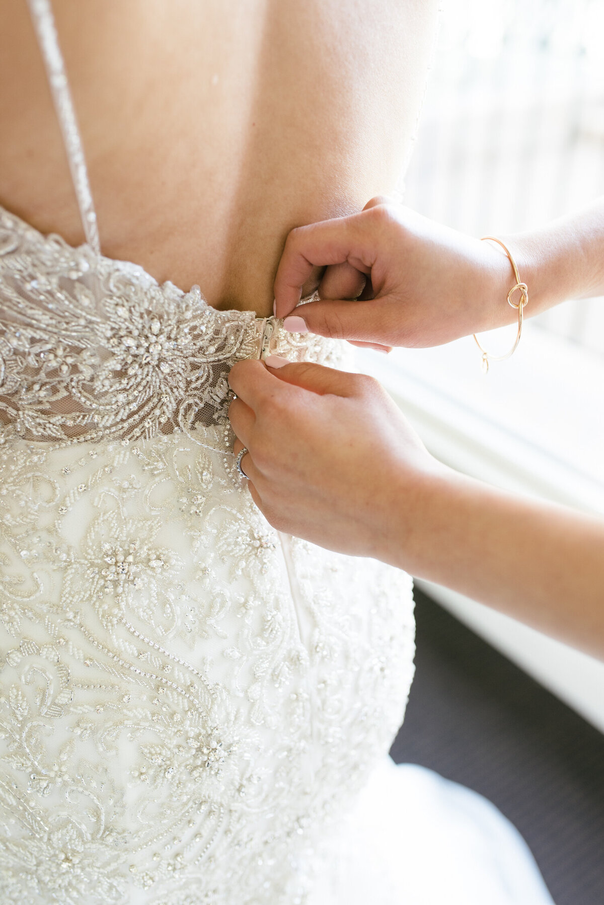 NatalieMcMullinPhotography-SilverCreekValleyCountryClub-SanJoseCalifornia-Wedding-BridePrep-2019-207