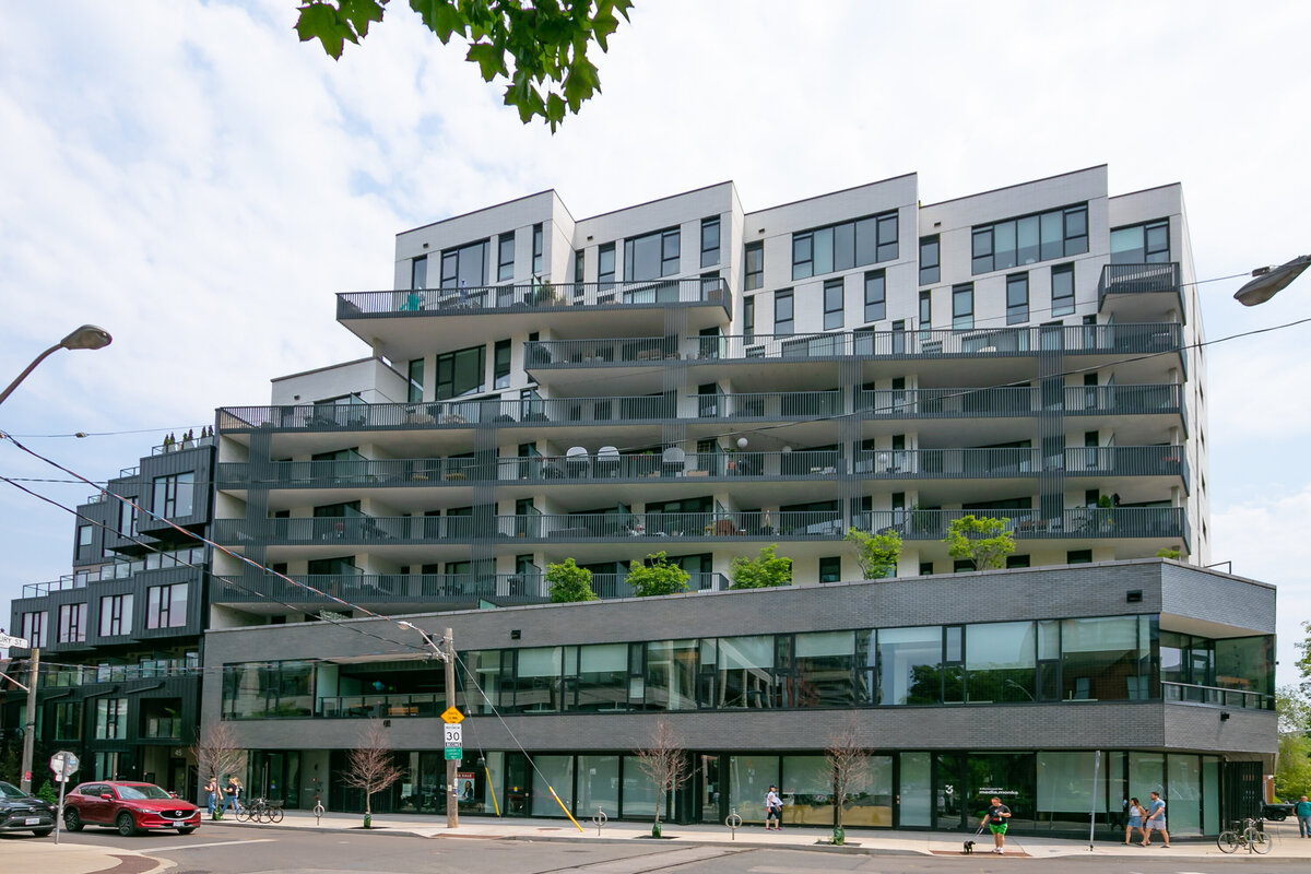 000_Exterior Front