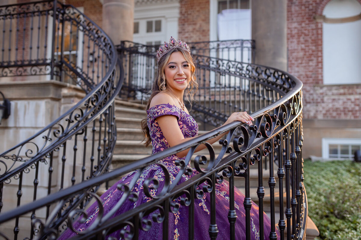 Alexandra's Quinceanera Photoshoot, Cantigny Park, Wheaton, IL, 7-11-24, Maira Ochoa Photography-0937