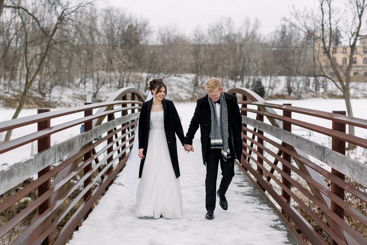 lake-country-winter-wedding-027