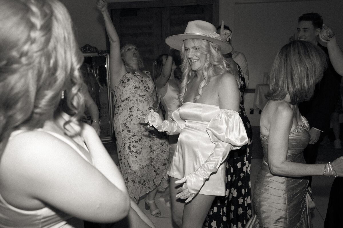 Dancing-155