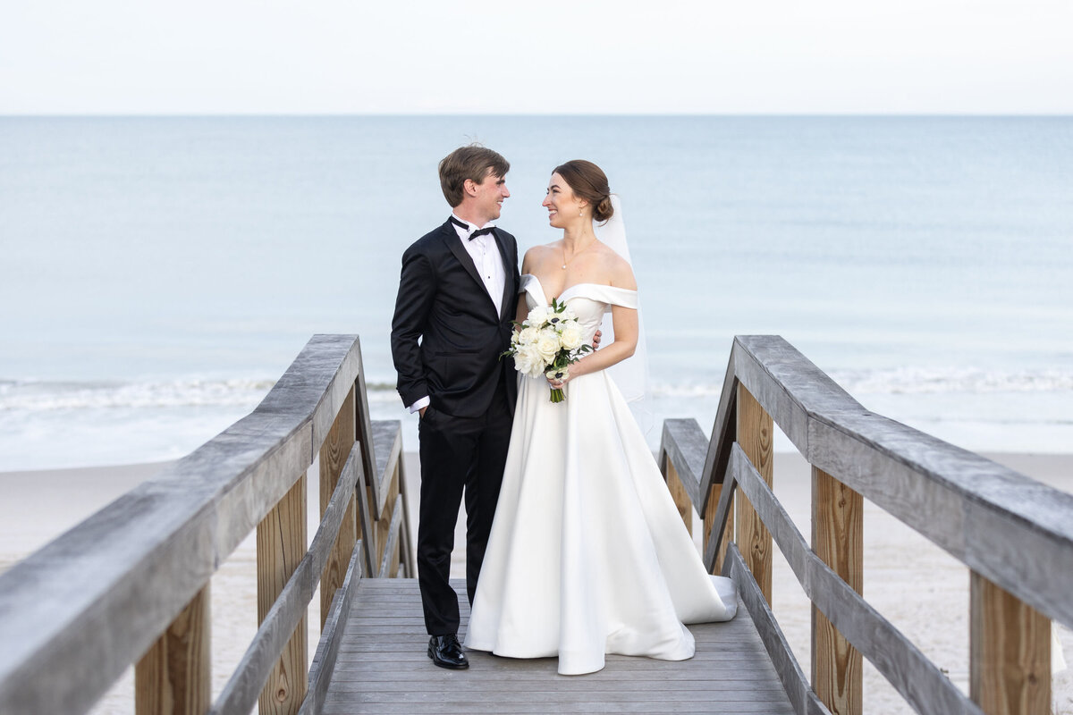 Palm Beach Jupiter Vero Beach wedding planner wedding design wedding coordination Florida wedding full service wedding planner full service wedding management South Florida wedding classic wedding design partial wedding planner destination wedding 33