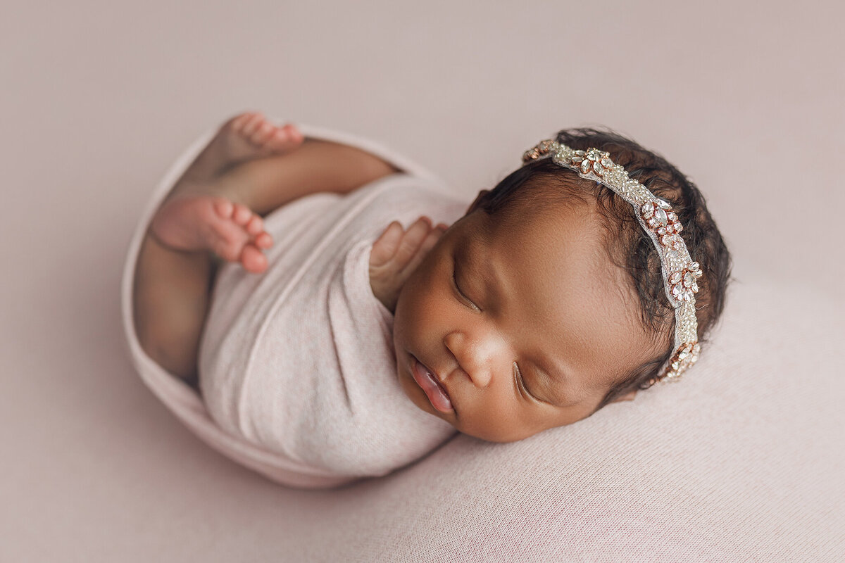 McDonough newborn photographer, Atlanta Newborn Photographer, Fayetteville newborn Photographer, Peachtree city newborn photographer, Hampton ga newborn photographer, marietta ga newborn photographer