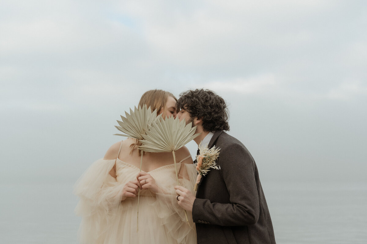 Lozz-Vic-Golden-Gardens-Park-in-Seattle-Anniversary-Session-Amy-Law-Photography-40