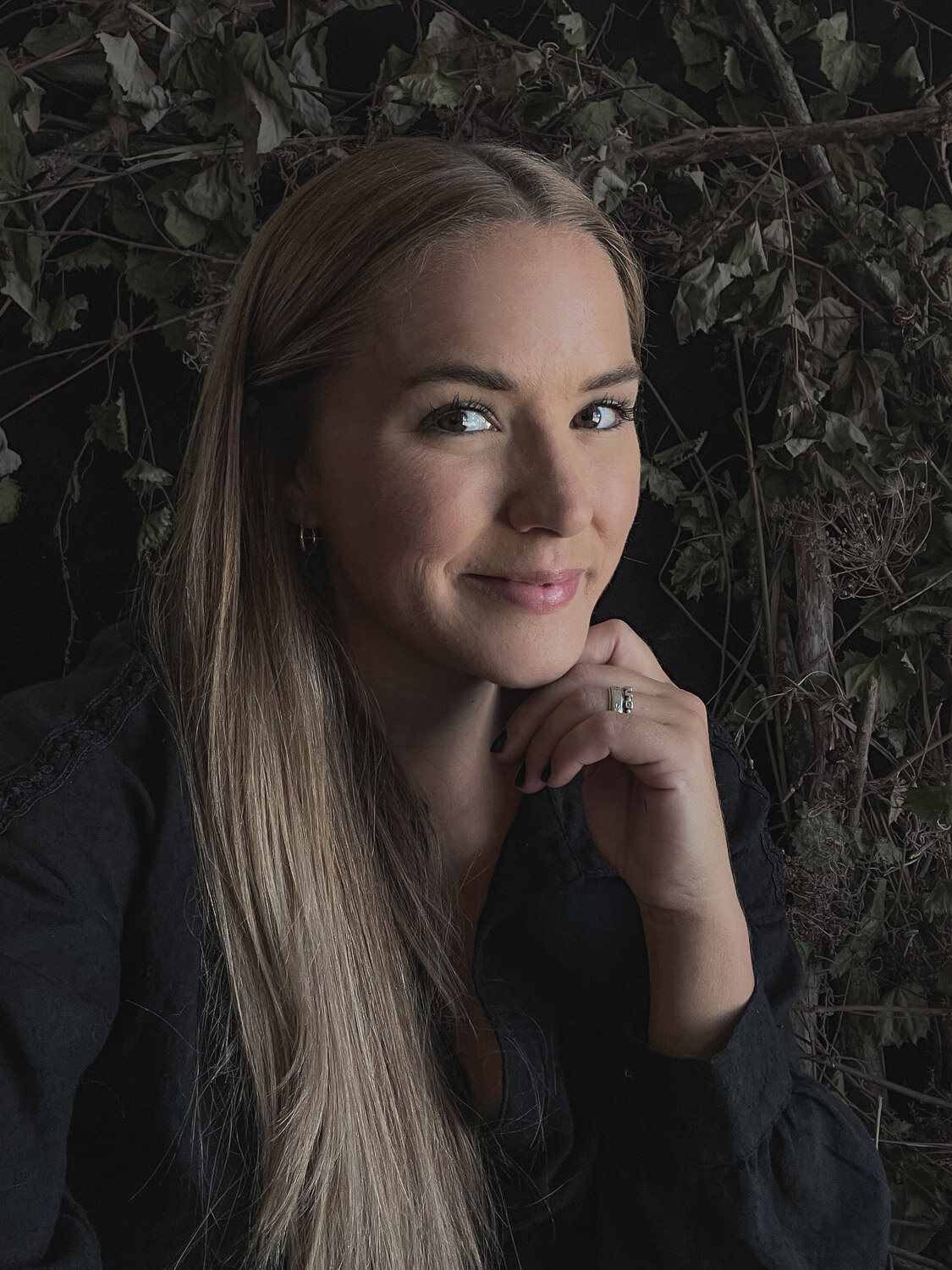 Headshot - Kara Ffield