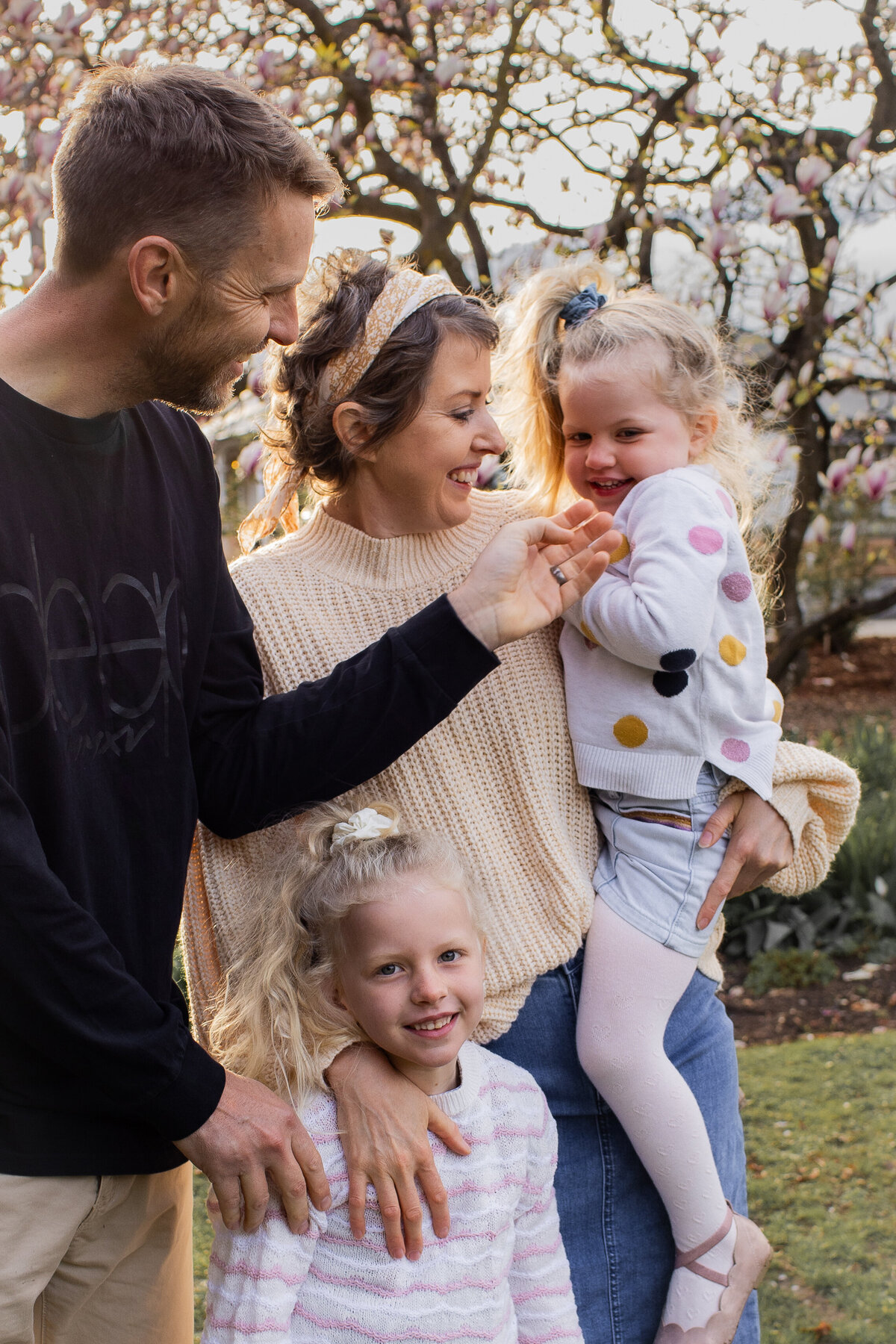 ohdarlingcreativestudio_queenstowngardensfamilyphotoshoot12