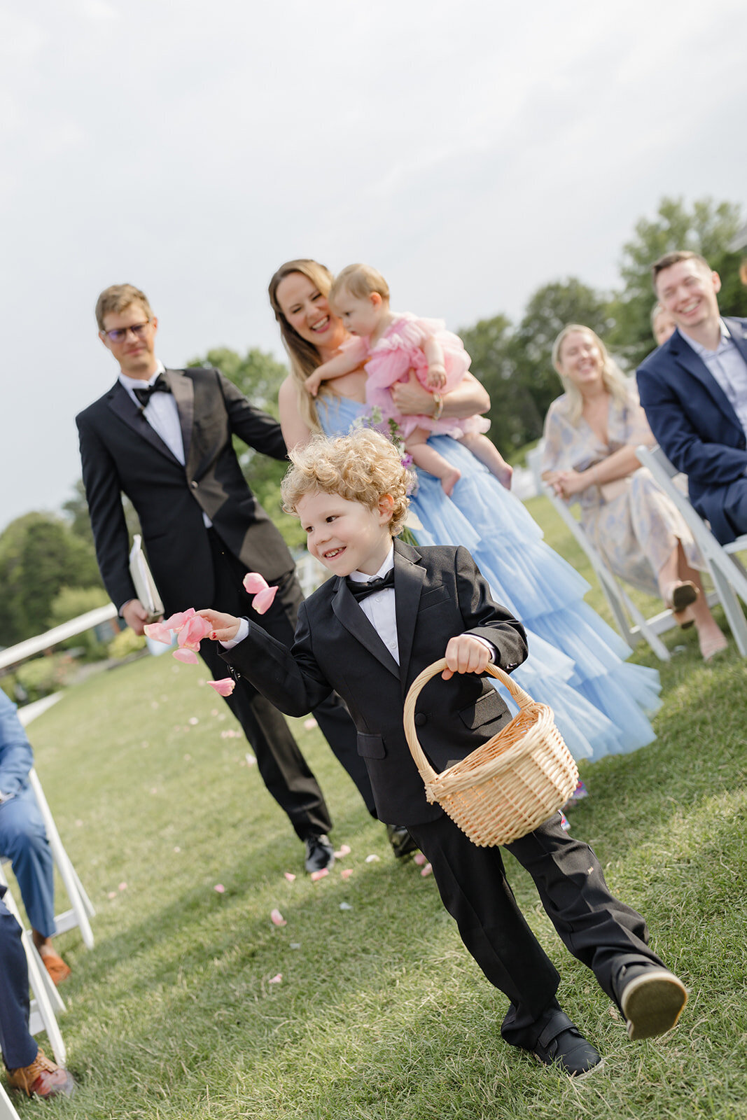 castle_hill_inn_summer_wedding_independence_day_wedding_rhode_island_bride_loui_photography-16