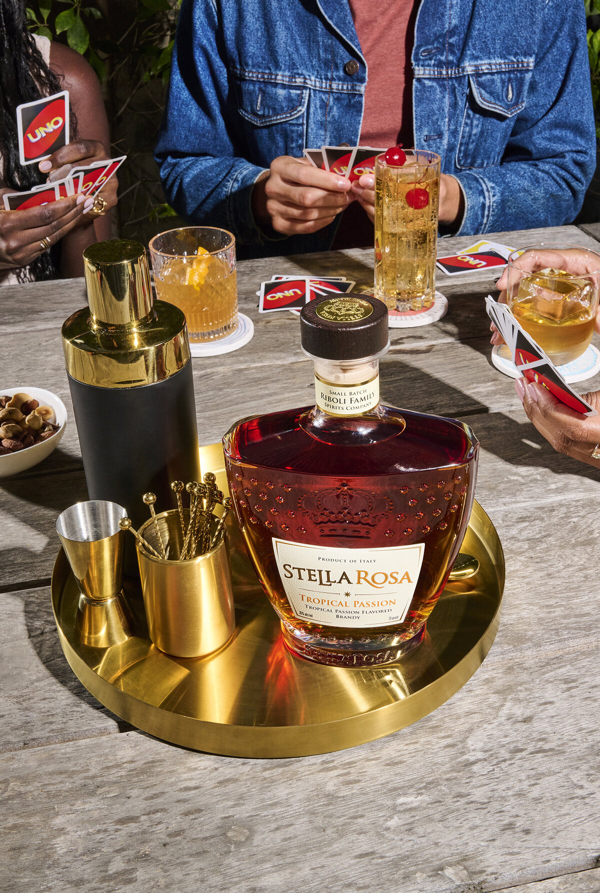 los-angeles-lifestyle-photographer-lindsay-kreighbaum-stella-rosa-brandy-beverage-photography-14